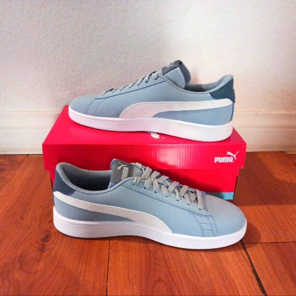 Puma - Picture 3 of 4